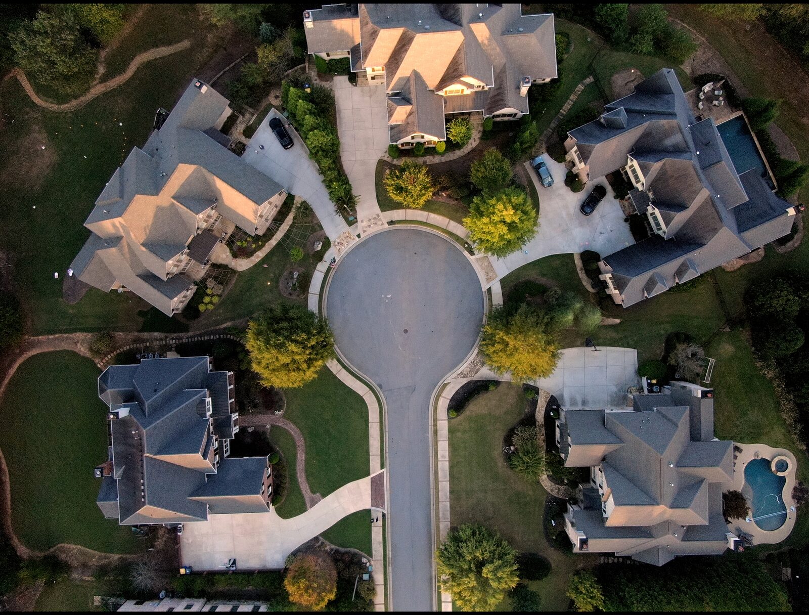 A dead-end street in a residential neighborhood