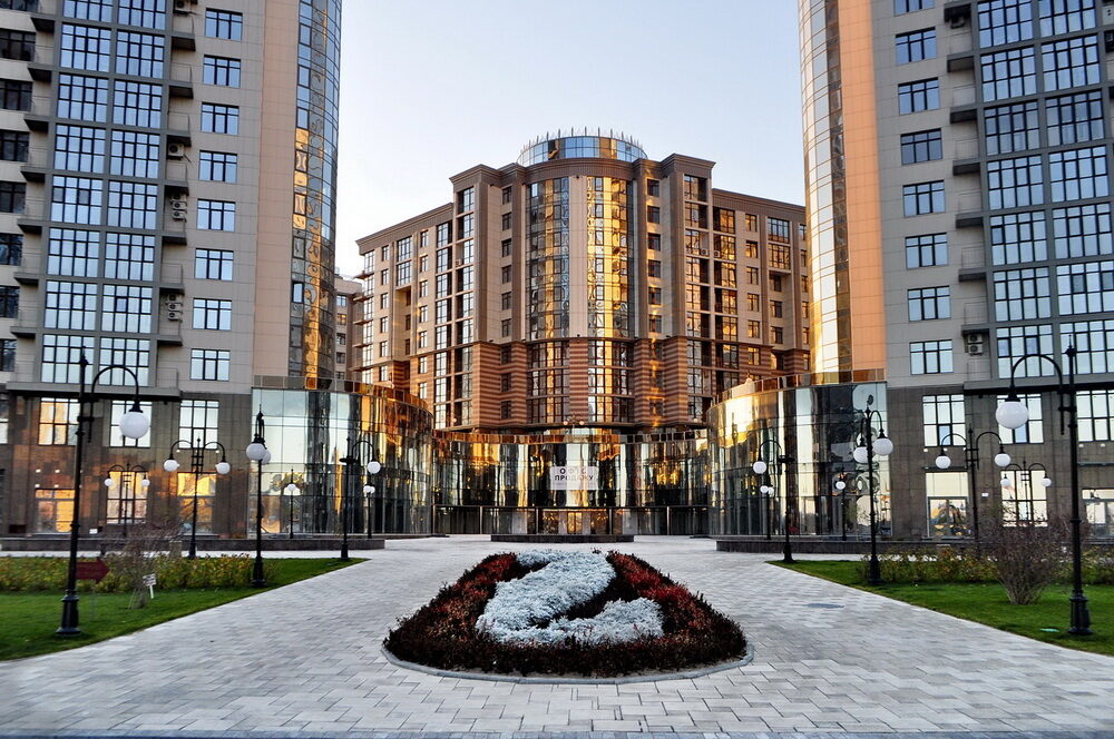 Panoramic windows, Novopecherski Lypky apartment